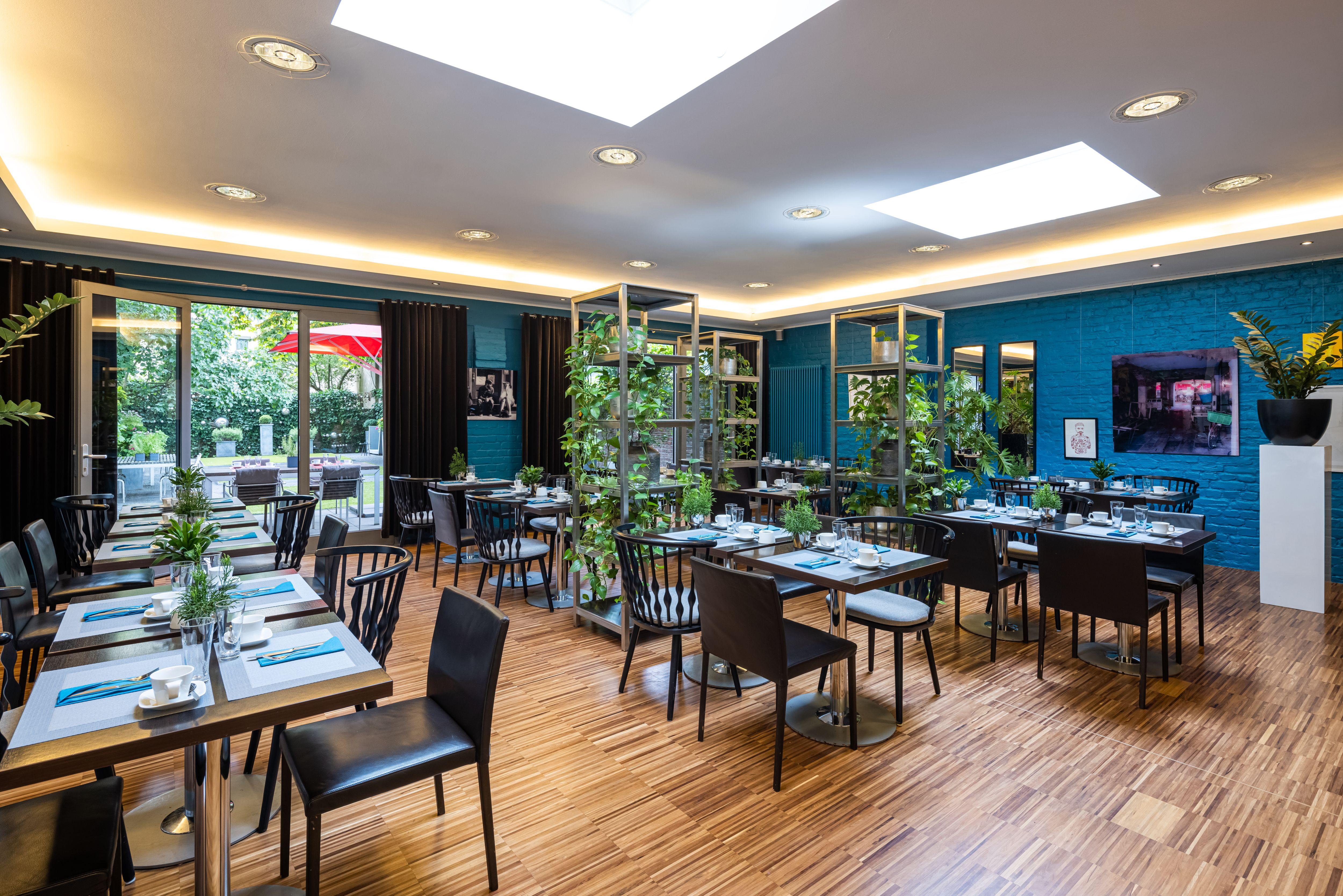 The New Yorker Hotel Koeln-Messe Exterior foto